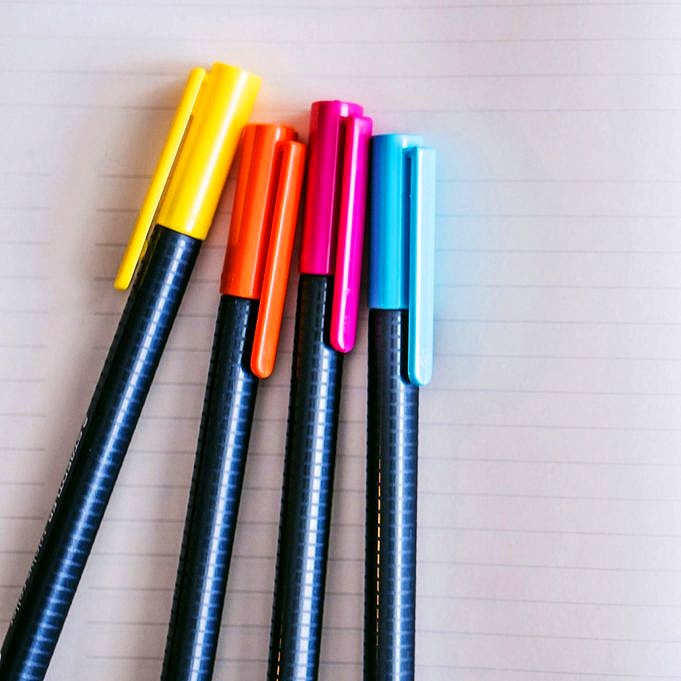 Hur Man Förvarar Färgpennor På Bästa Sätt